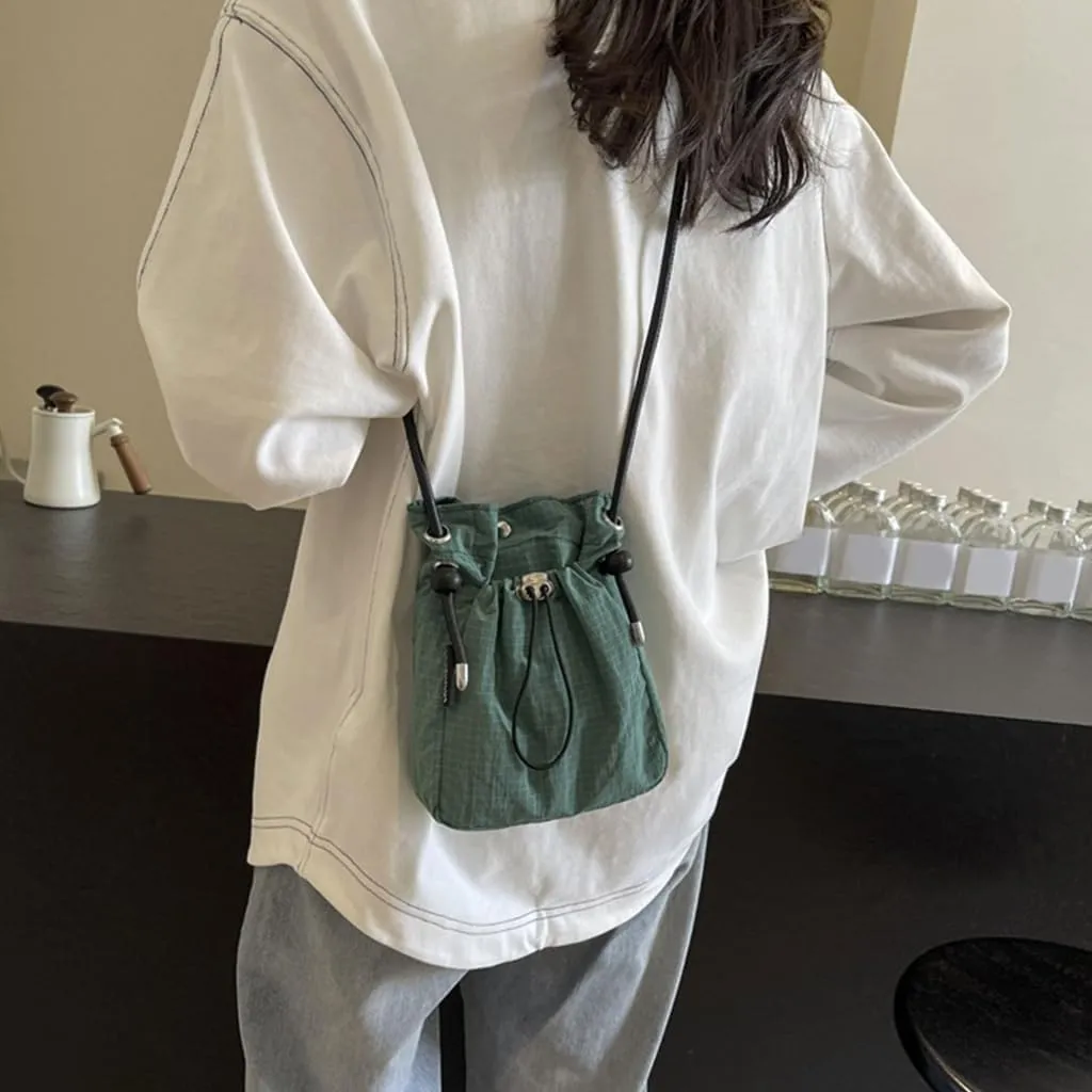 Fashionable Canvas Mobile Bag 2024 Drawstring Bucket Bag Crossbody Purse Casual Shoulder Bag for Adults and Students